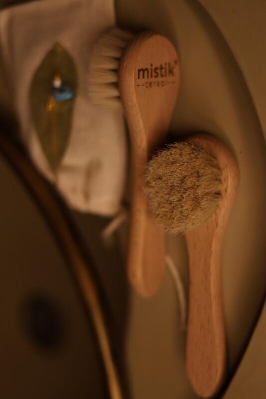 100% Natural Horsehair Face & Scalp Care Brush